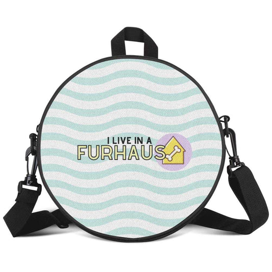 "I Live in a Furhaus" Round Bag